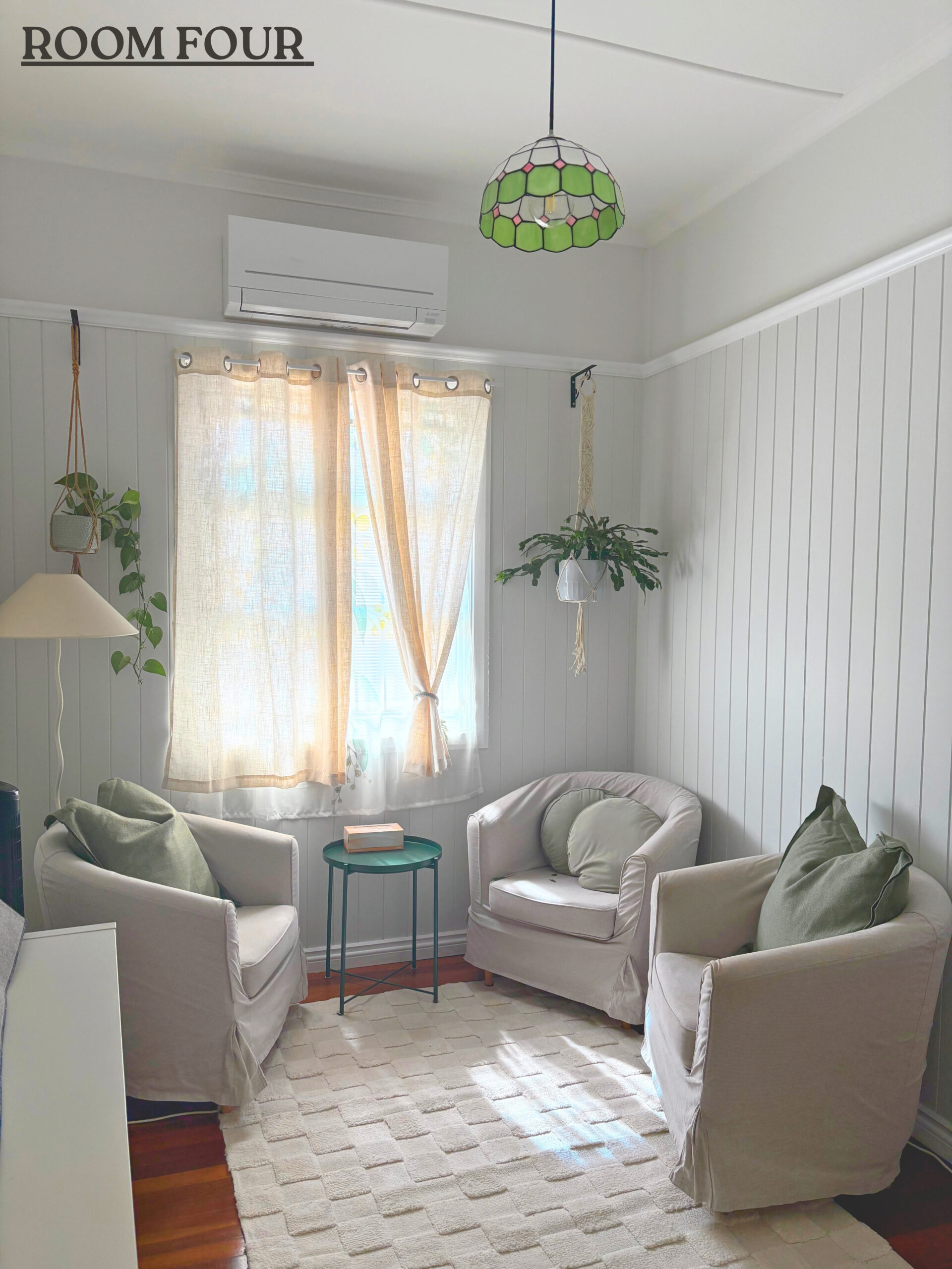 BRONWYNS ROOM FRONT 2